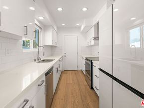 1525 N Hayworth Avenue 302, Los Angeles CA 90046