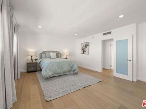 1525 N Hayworth Avenue 302, Los Angeles CA 90046