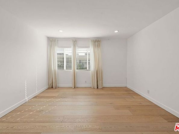 1525 N Hayworth Avenue 302, Los Angeles CA 90046