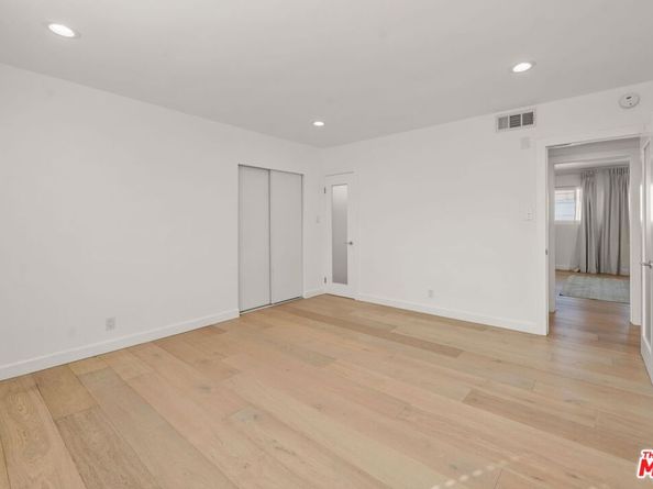 1525 N Hayworth Avenue 302, Los Angeles CA 90046