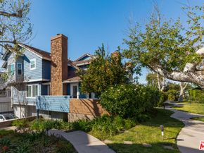 18721 Hatteras Street 10, Tarzana CA 91356