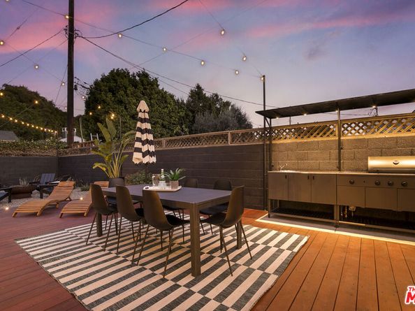 3744 Redwood Avenue, Los Angeles CA 90066