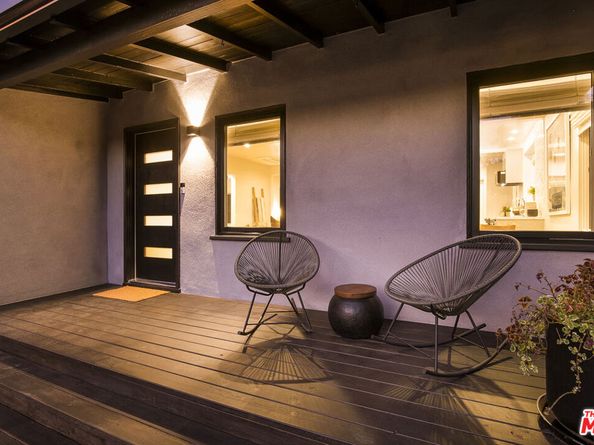 3744 Redwood Avenue, Los Angeles CA 90066