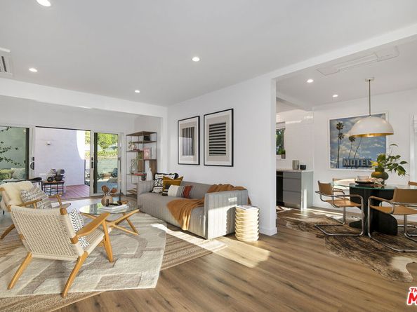 3744 Redwood Avenue, Los Angeles CA 90066