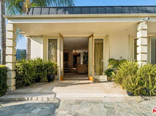 10825 Chalon Road, Los Angeles CA 90077