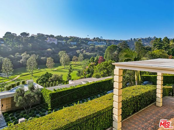 10825 Chalon Road, Los Angeles CA 90077