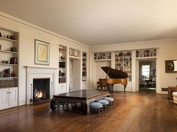 7141 Senalda Road, Los Angeles CA 90068