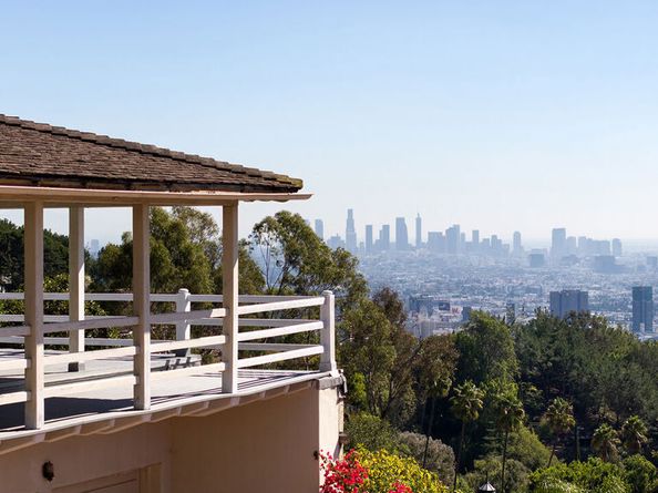 7141 Senalda Road, Los Angeles CA 90068