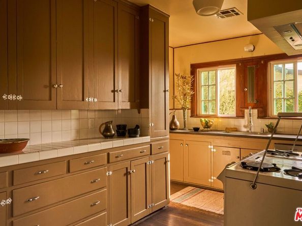 4179 S Van Ness Avenue, Los Angeles CA 90062