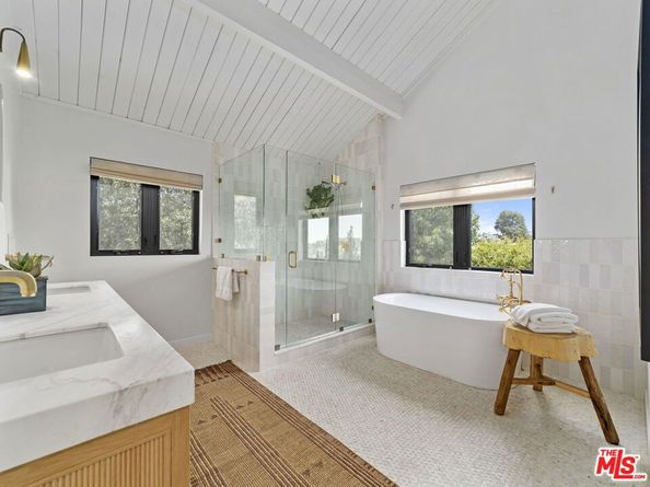 2304 Vestal Avenue, Los Angeles CA 90026