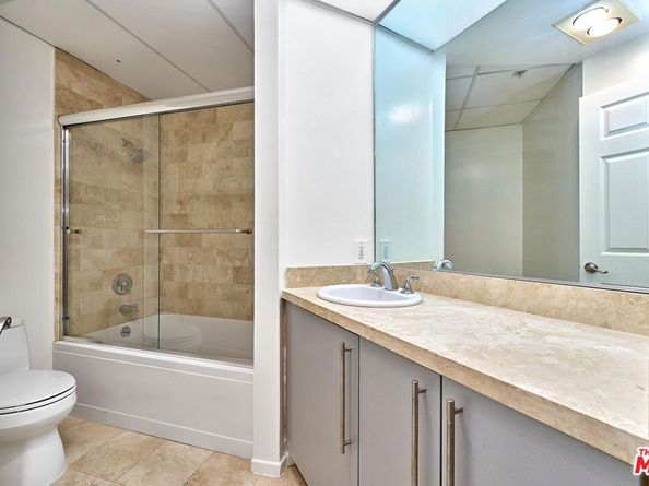 620 S Gramercy Place 301, Los Angeles CA 90005