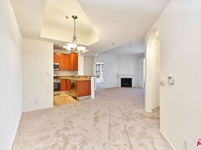 620 S Gramercy Place 301, Los Angeles CA 90005