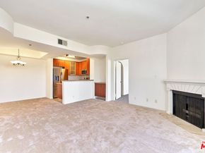 620 S Gramercy Place 301, Los Angeles CA 90005