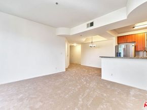 620 S Gramercy Place 301, Los Angeles CA 90005