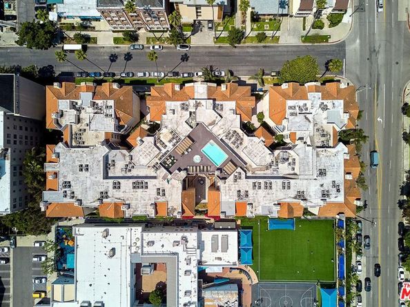 620 S Gramercy Place 301, Los Angeles CA 90005