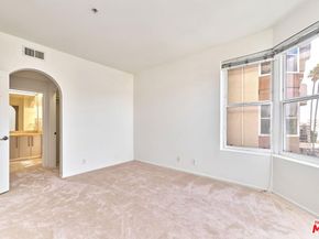 620 S Gramercy Place 301, Los Angeles CA 90005