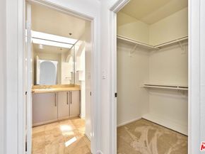 620 S Gramercy Place 301, Los Angeles CA 90005