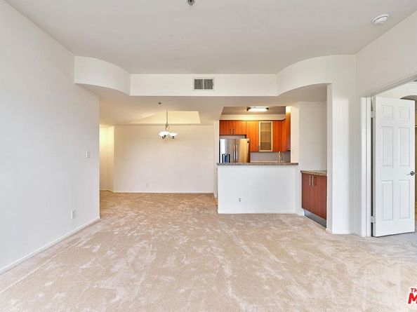 620 S Gramercy Place 301, Los Angeles CA 90005