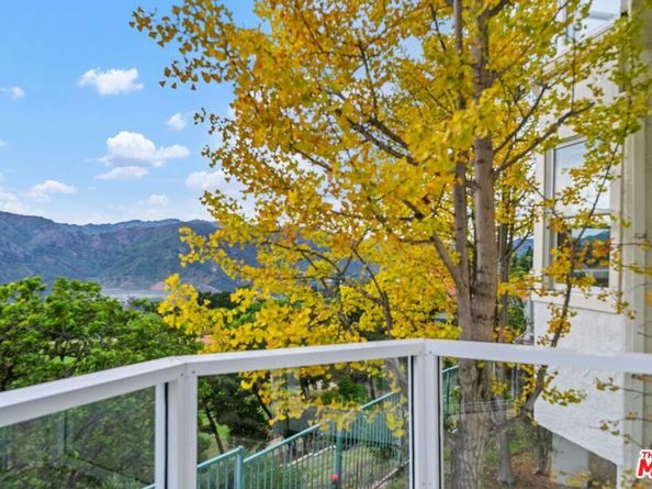 2042 Palisades Drive, Pacific Palisades CA 90272