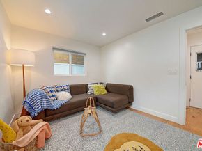 885 Kincaid Avenue, Inglewood CA 90302