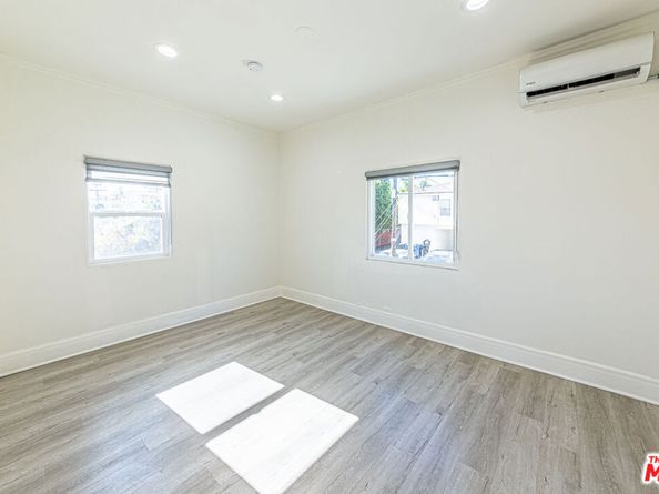 801 N Alexandria Avenue, Los Angeles CA 90029