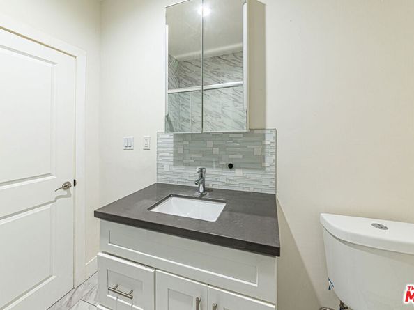 801 N Alexandria Avenue, Los Angeles CA 90029