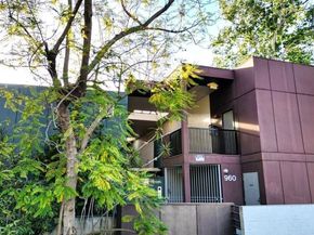 960 Sanborn Avenue 3, Los Angeles CA 90029