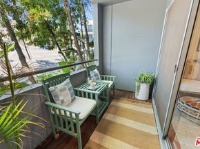 960 Sanborn Avenue 3, Los Angeles CA 90029