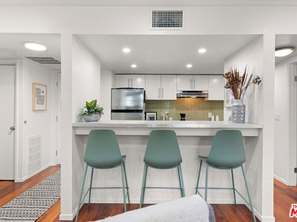 960 Sanborn Avenue 3, Los Angeles CA 90029