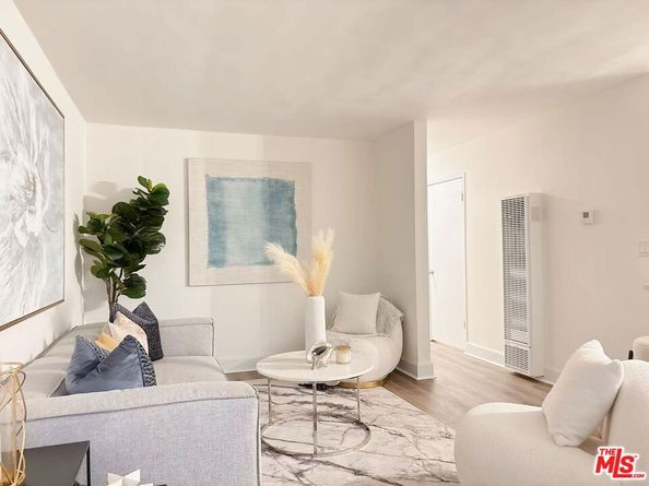 1250 W 37th Street, Los Angeles CA 90007