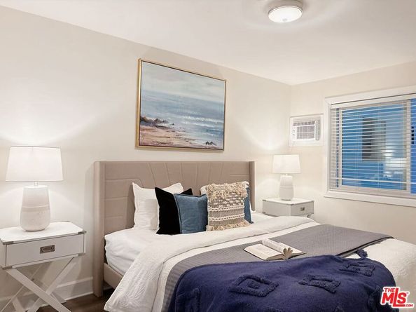 1250 W 37th Street, Los Angeles CA 90007