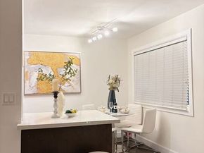 1250 W 37th Street, Los Angeles CA 90007