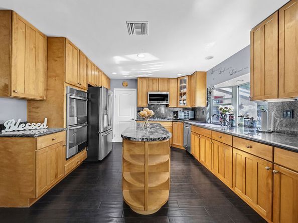 10939 Yolanda Avenue, Porter Ranch CA 91326