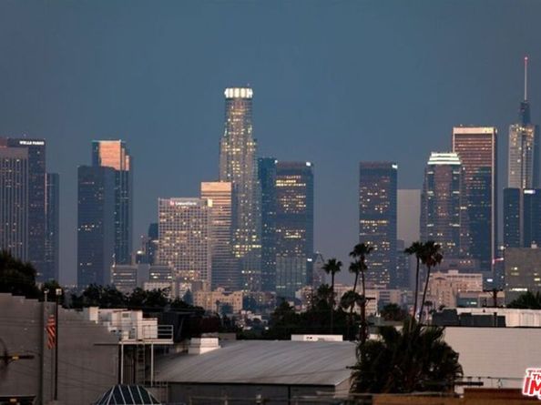 935 N Hudson 401, Los Angeles CA 90038