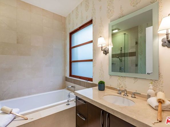 1188 Brooklawn Drive, Los Angeles CA 90077