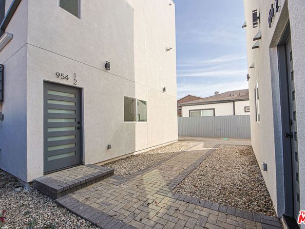 954 N Kingsley Drive, Los Angeles CA 90029