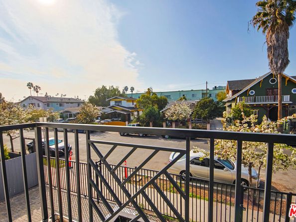 954 N Kingsley Drive, Los Angeles CA 90029