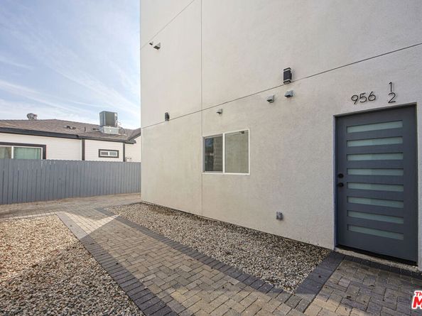954 N Kingsley Drive, Los Angeles CA 90029