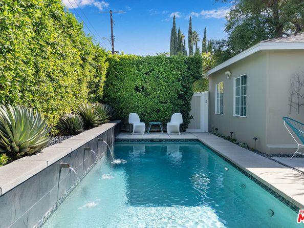 16201 Gilmore Street, Lake Balboa CA 91406