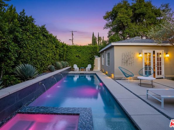 16201 Gilmore Street, Lake Balboa CA 91406
