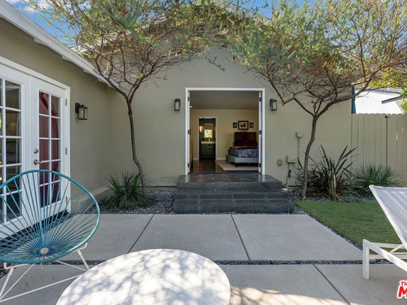 16201 Gilmore Street, Lake Balboa CA 91406