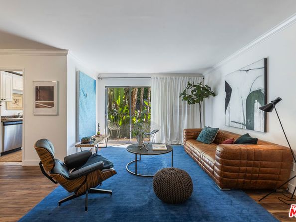 625 N Flores Street 101, West Hollywood CA 90048