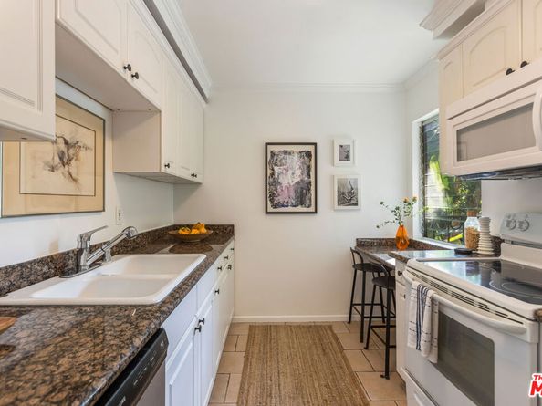 625 N Flores Street 101, West Hollywood CA 90048