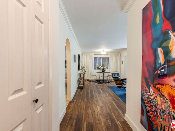 625 N Flores Street 101, West Hollywood CA 90048