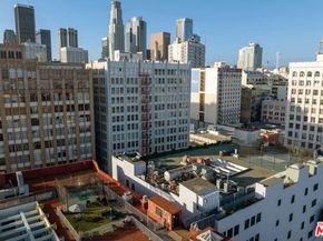 315 E 8th Street 1004, Los Angeles CA 90014