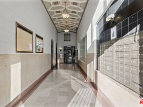 315 E 8th Street 1004, Los Angeles CA 90014