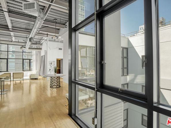 330 W 11th Street 703, Los Angeles CA 90015
