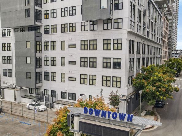 330 W 11th Street 703, Los Angeles CA 90015
