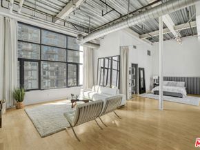 330 W 11th Street 703, Los Angeles CA 90015