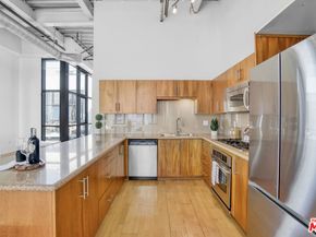 330 W 11th Street 703, Los Angeles CA 90015
